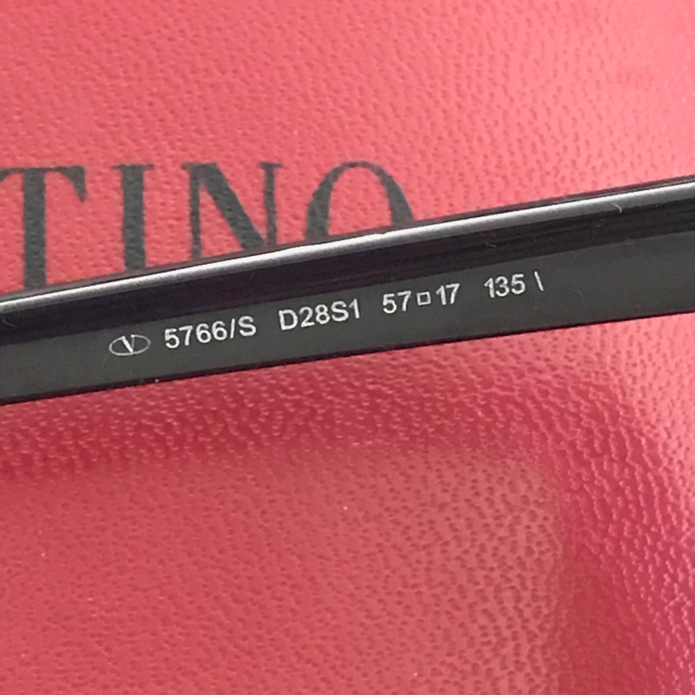 Valentino Sunglasses Cateye Crystals - Picture 7 of 11